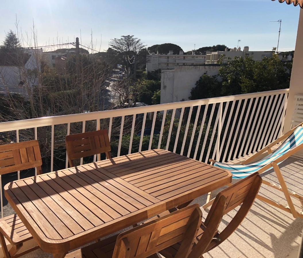 Appartement bord de mer avec terrasse Saint-Cyr-sur-Mer Eksteriør bilde