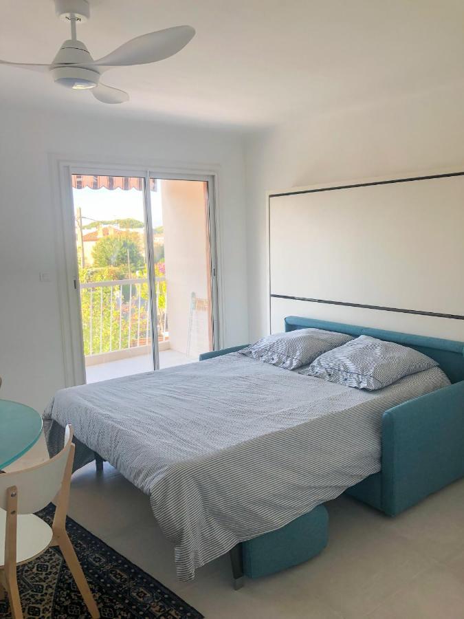 Appartement bord de mer avec terrasse Saint-Cyr-sur-Mer Eksteriør bilde