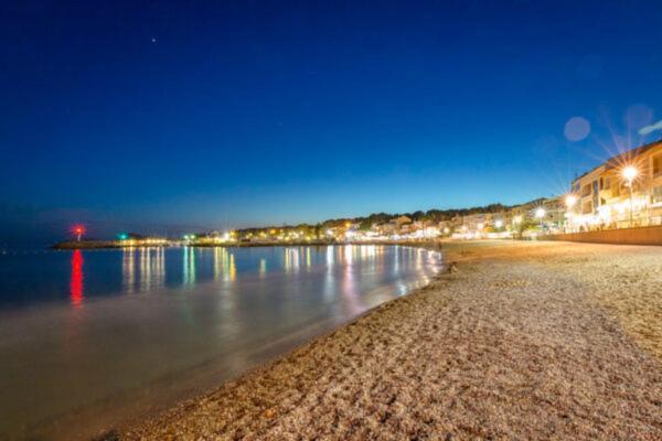 Appartement bord de mer avec terrasse Saint-Cyr-sur-Mer Eksteriør bilde